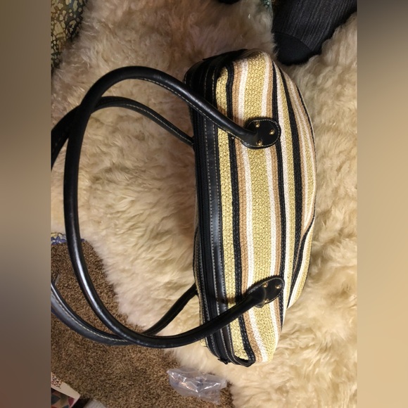 NWOT- Black Gold and White striped Handbag - Picture 4 of 8